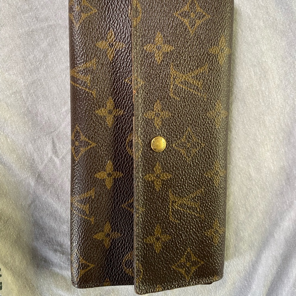 Louis Vuitton Tresor Long Wallet